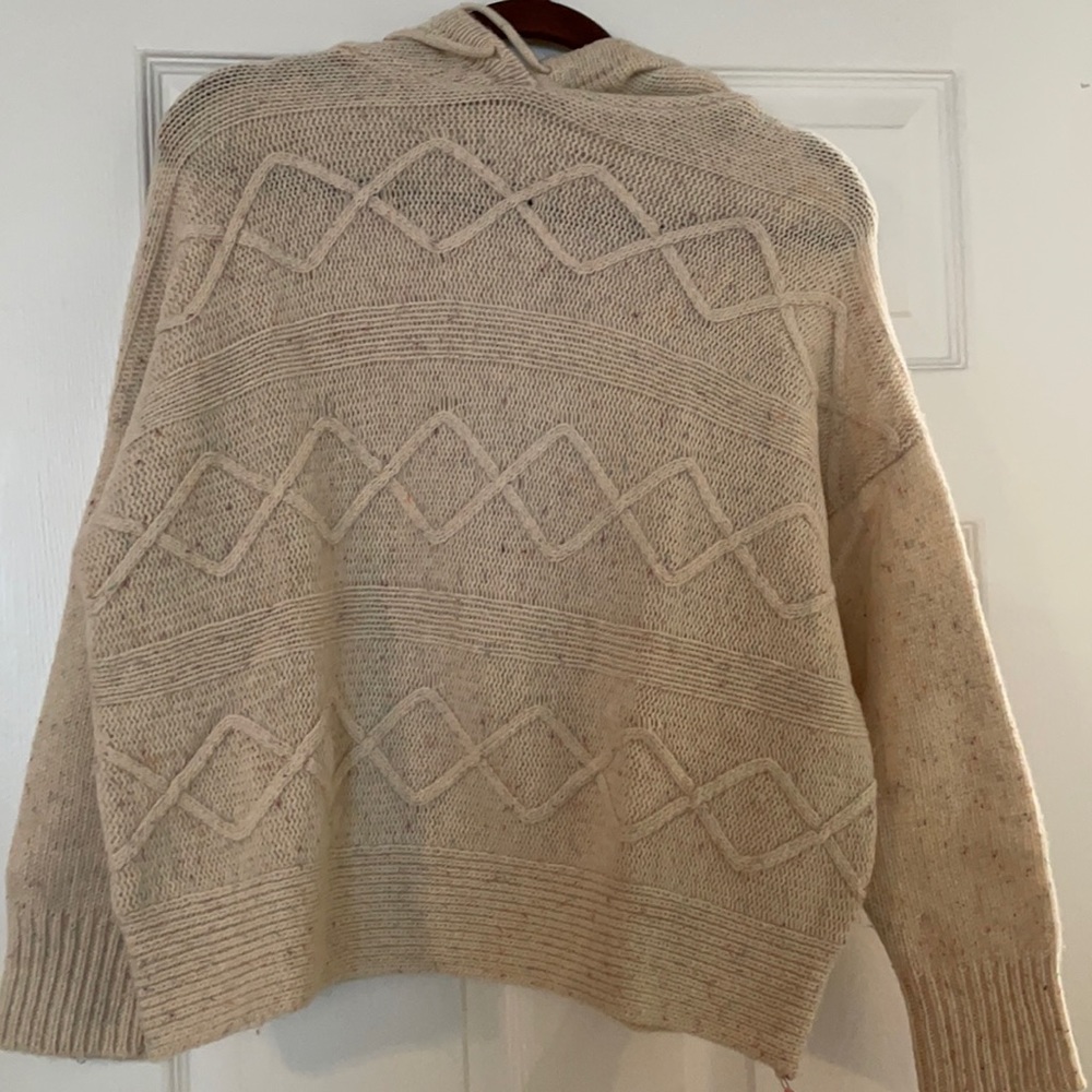 Confetti wool sweater with hood